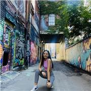 Licenciada en magisterio en ingles, master estudiado en canada. 
Me gustaría dar clases a niños de primaria.